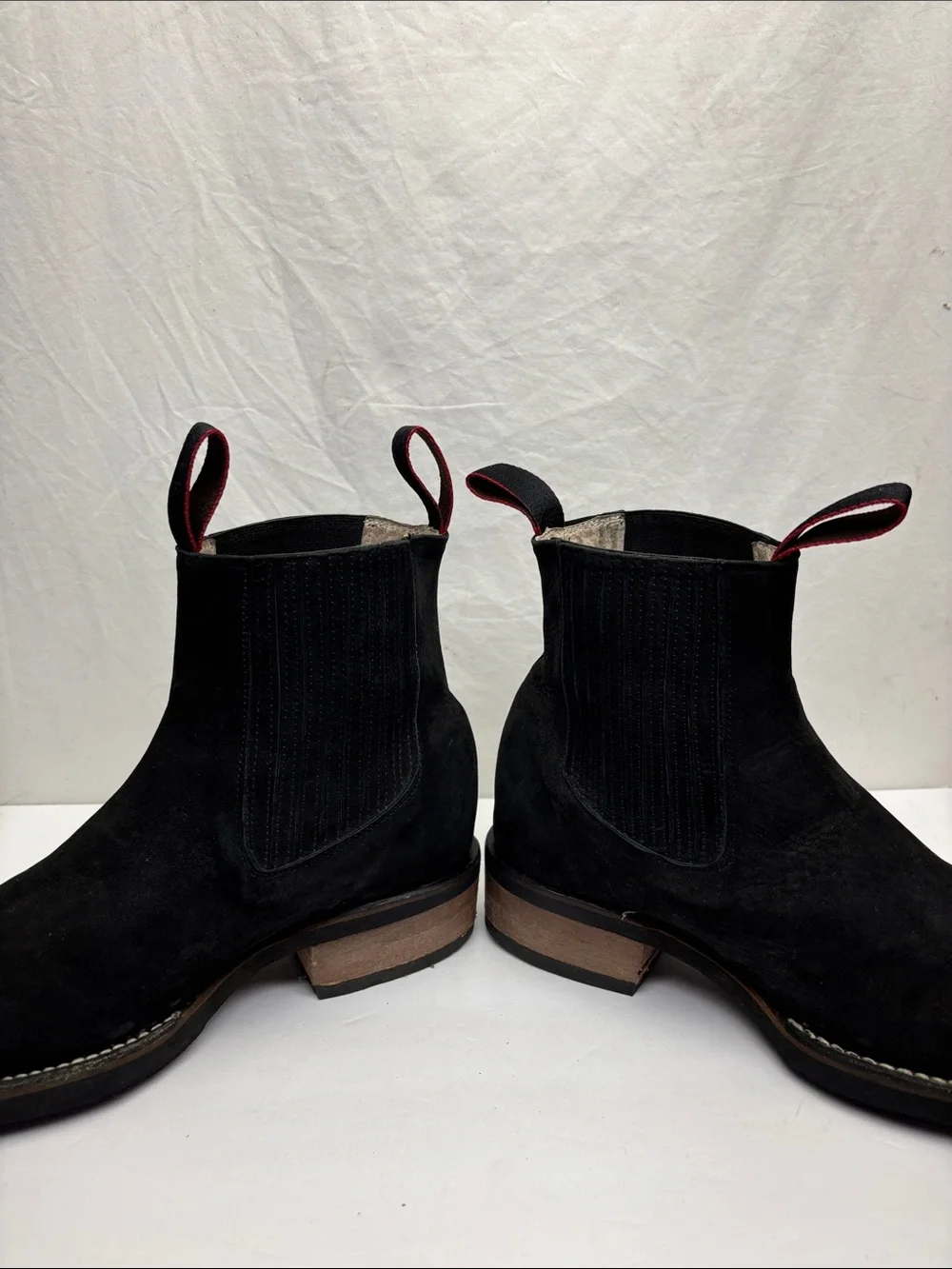 Frausto Black Suede Chelsea Boots with Red Pull Tabs, SZ 8 men’s